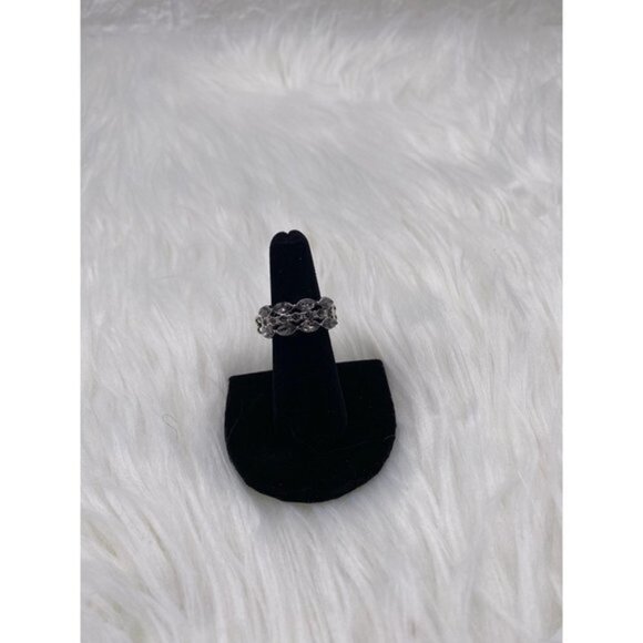 Paparazzi Jewerly- Distractingly Demure Sliver Ring-Item 56 - Picture 2 of 7